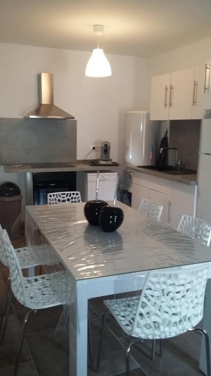 Appartement La Pomme D'Or Л'Иль-сюр-ла-Сорг Экстерьер фото